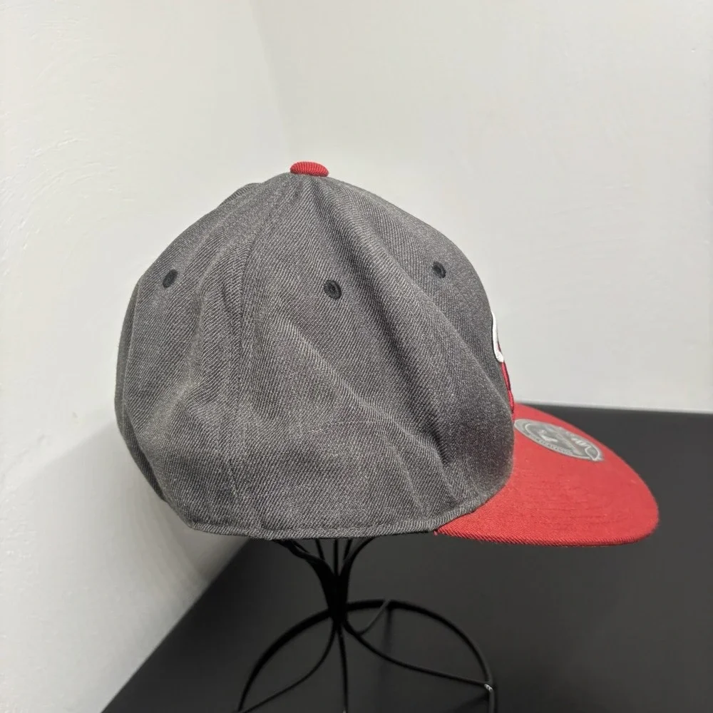 Miami‎ Heat Mitchell & Ness Snapback NBA Hat Red/Gray Grey Size 7 5/8 Cork